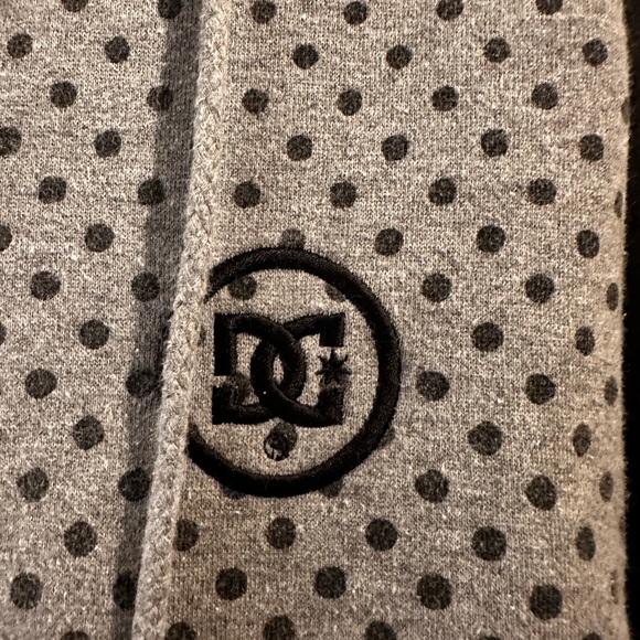 DC Skateboard Brand-Women’s Polka Dot Sweatshirt - Picture 2 of 4
